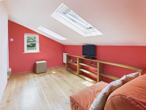 Bedroom- click for photo gallery